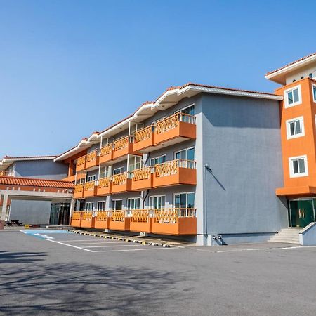 Jeju Tovice Condo Family Экстерьер фото