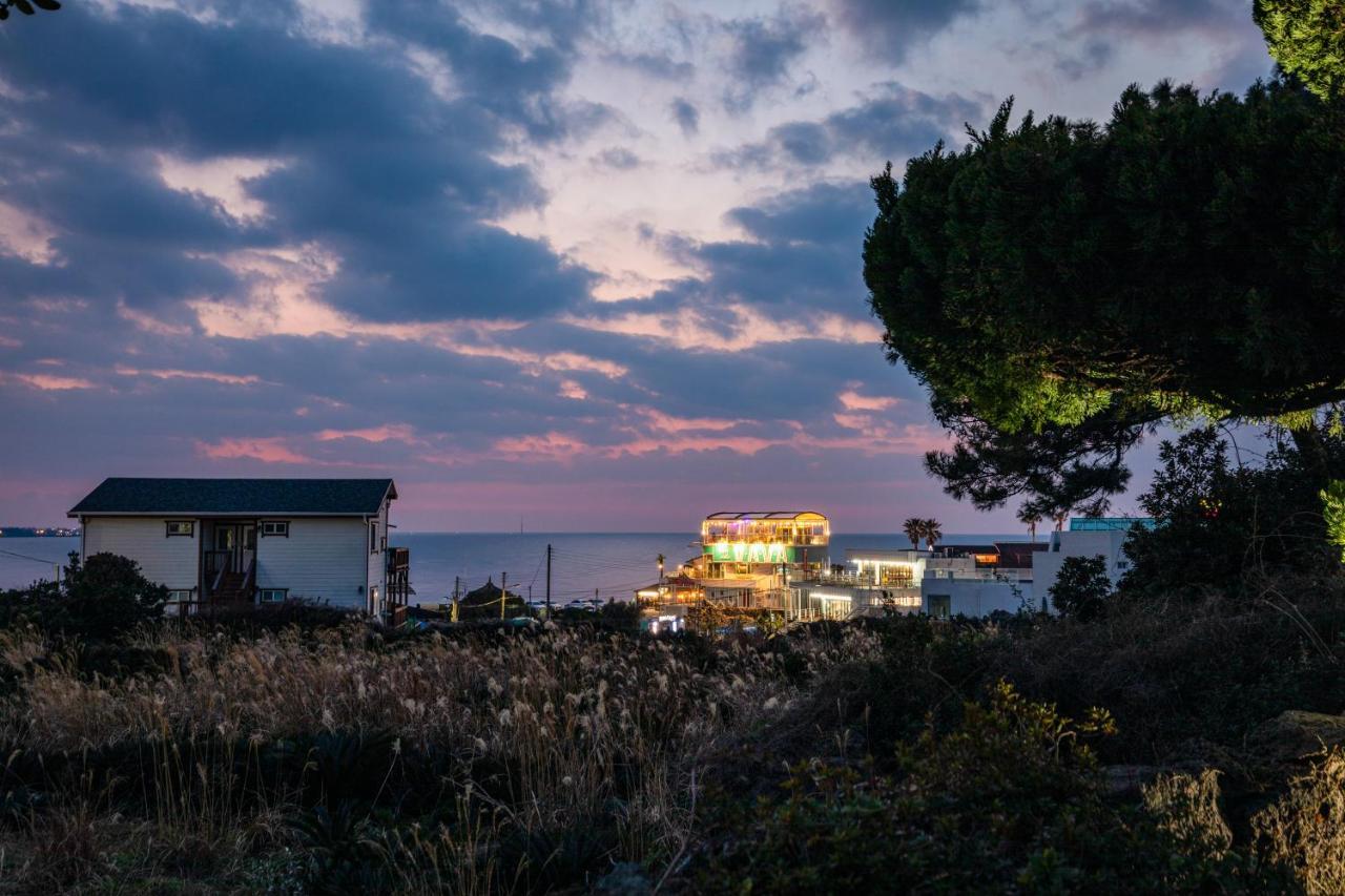 Jeju Tovice Condo Family Экстерьер фото