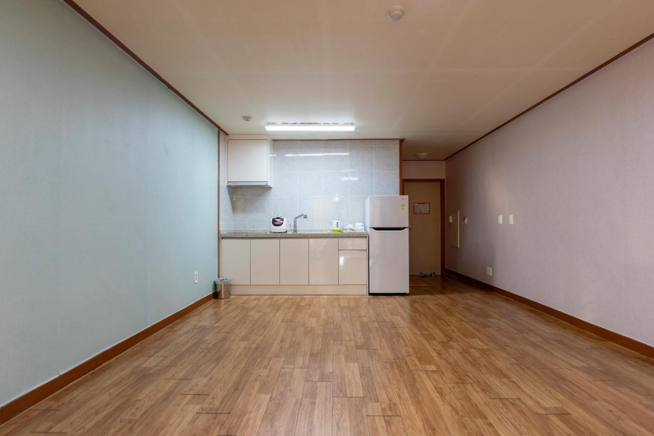 Jeju Tovice Condo Family Экстерьер фото